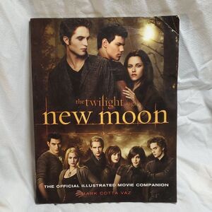 Twilight Saga New Moon Illustrated Movie Companion 🌎5/$10🌏